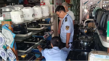 筑牢安全防線 五河縣加強燃氣灶管閥監督檢查，規范家用電器零配件銷售